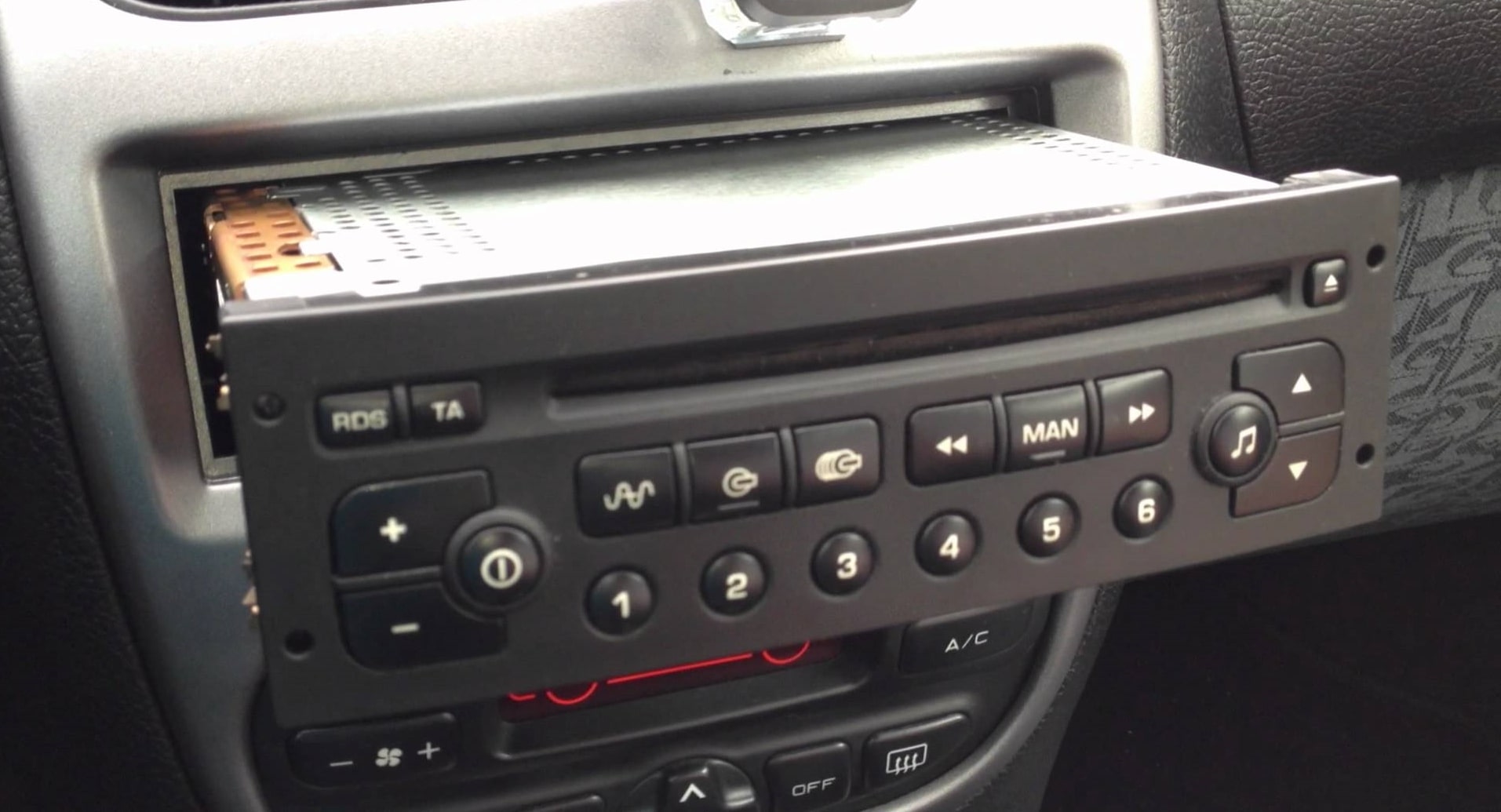 Peugeot 206 Radio Code
