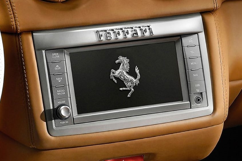 Ferrari Radio Front