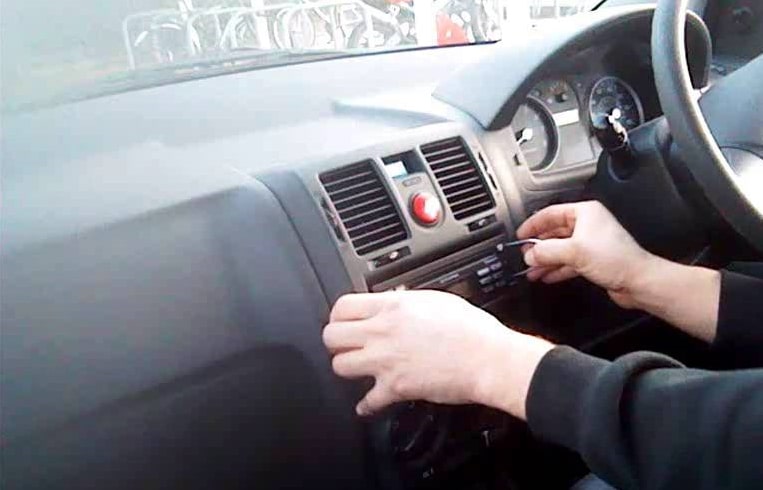 Hyundai Accent Radio Code