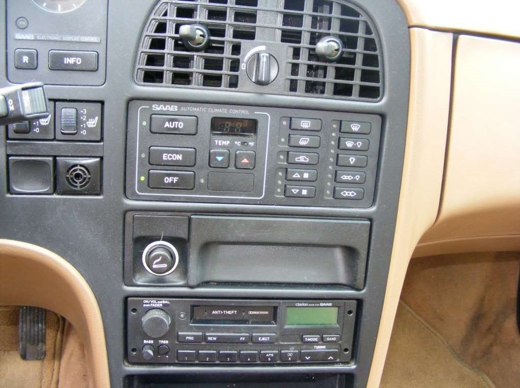 9000 Radio Model