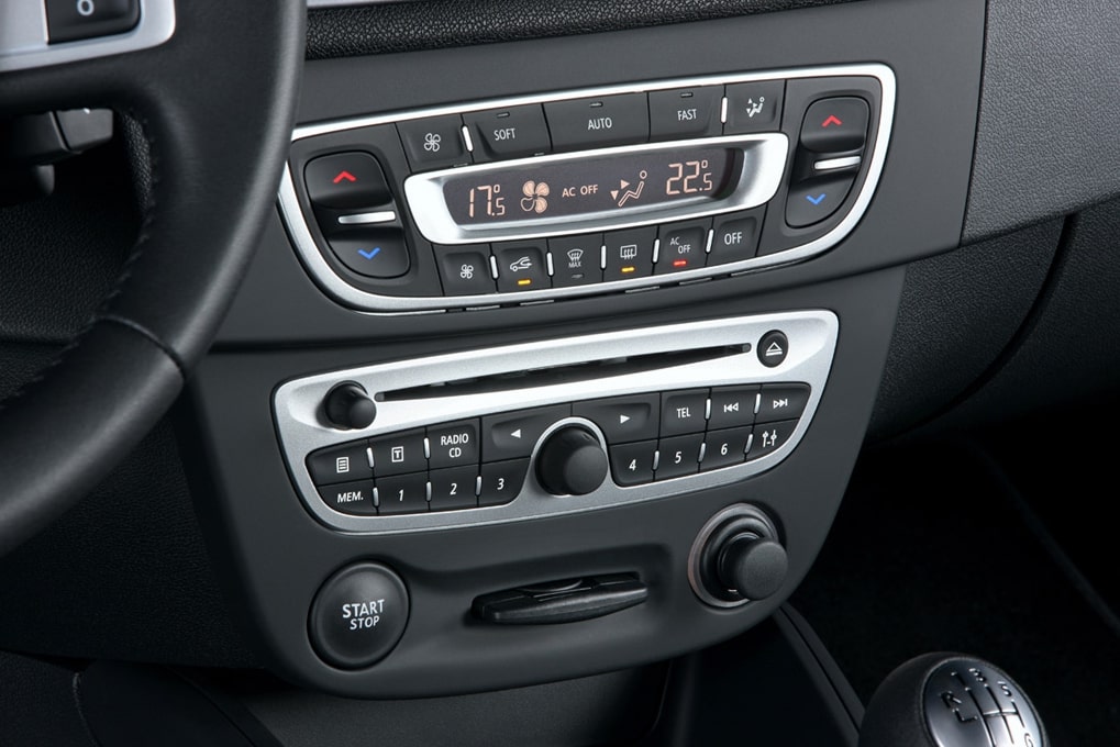 Renault Fluence Radio Code