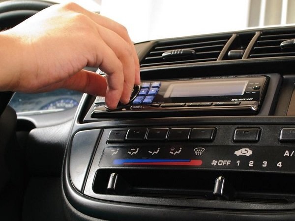 Car Radio Changes Station By Itself