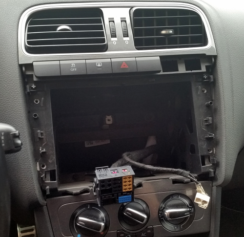Removing VW Polo Radio