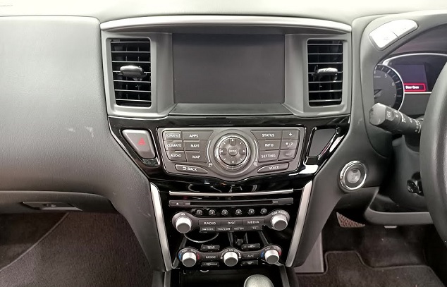Nissan Pathfinder Radio
